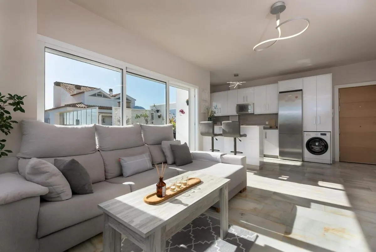 Apartment Stunning Beachfront Penthouse Estepona