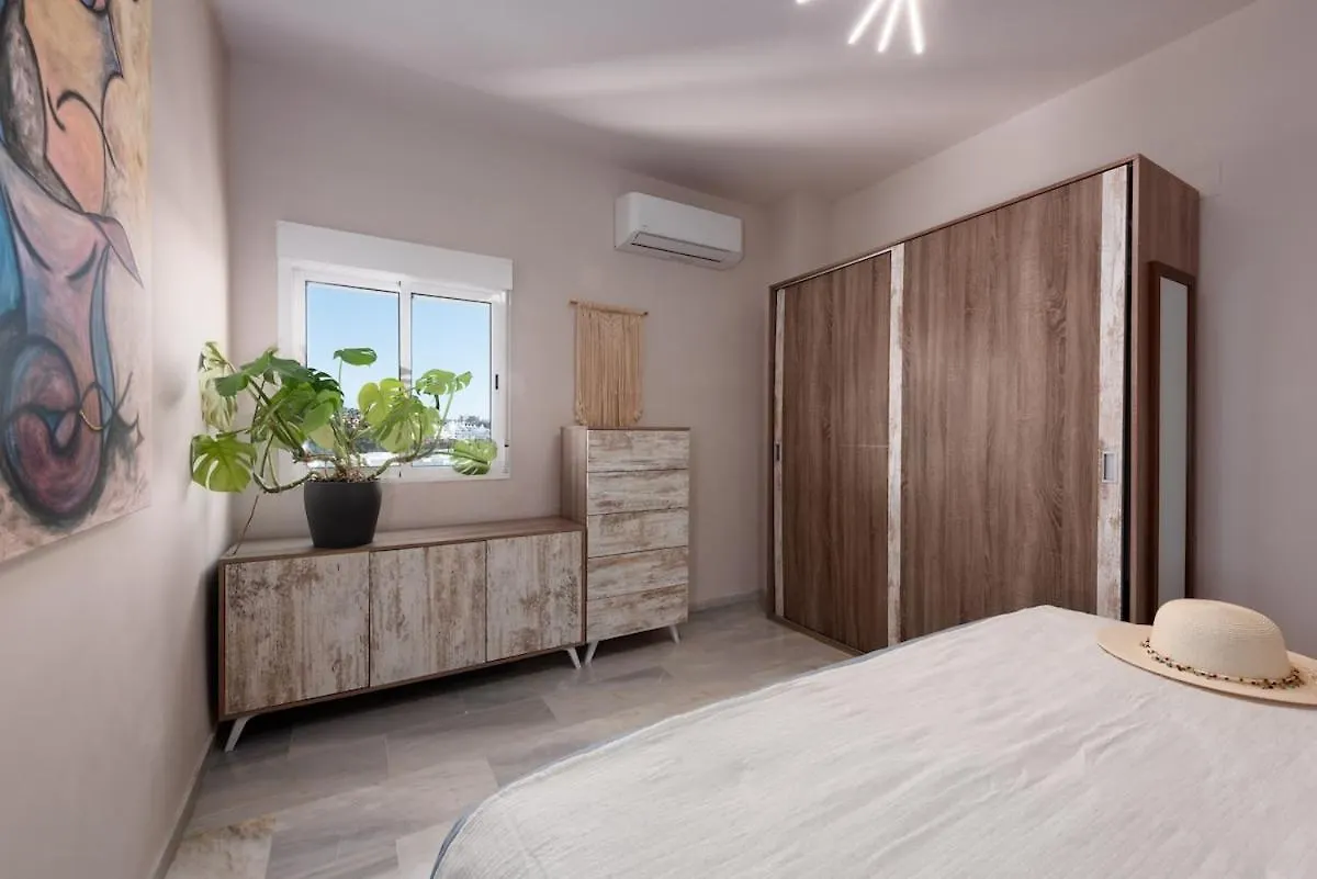 Apartment Stunning Beachfront Penthouse Estepona